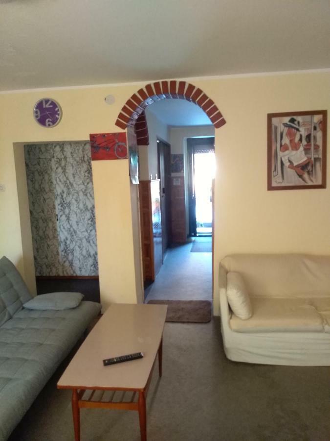 Hostel Trajan Donji Milanovac Eksteriør billede