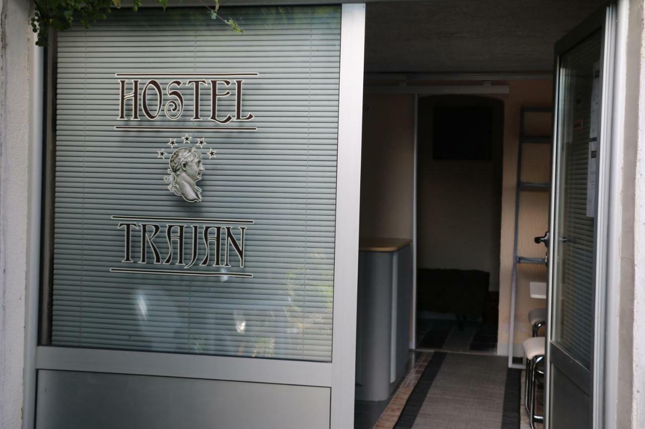 Hostel Trajan Donji Milanovac Eksteriør billede